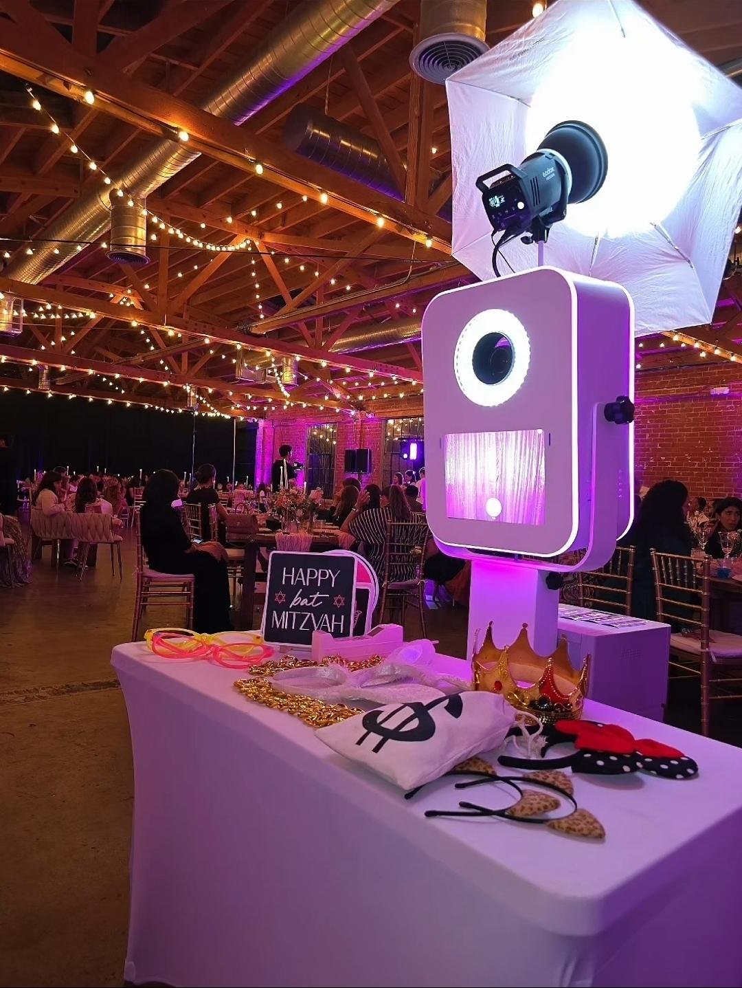 Themed props table